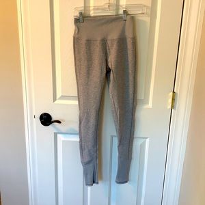 alo grey leggings